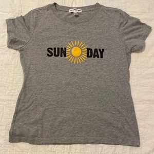 SUN☀️DAY t-shirt!